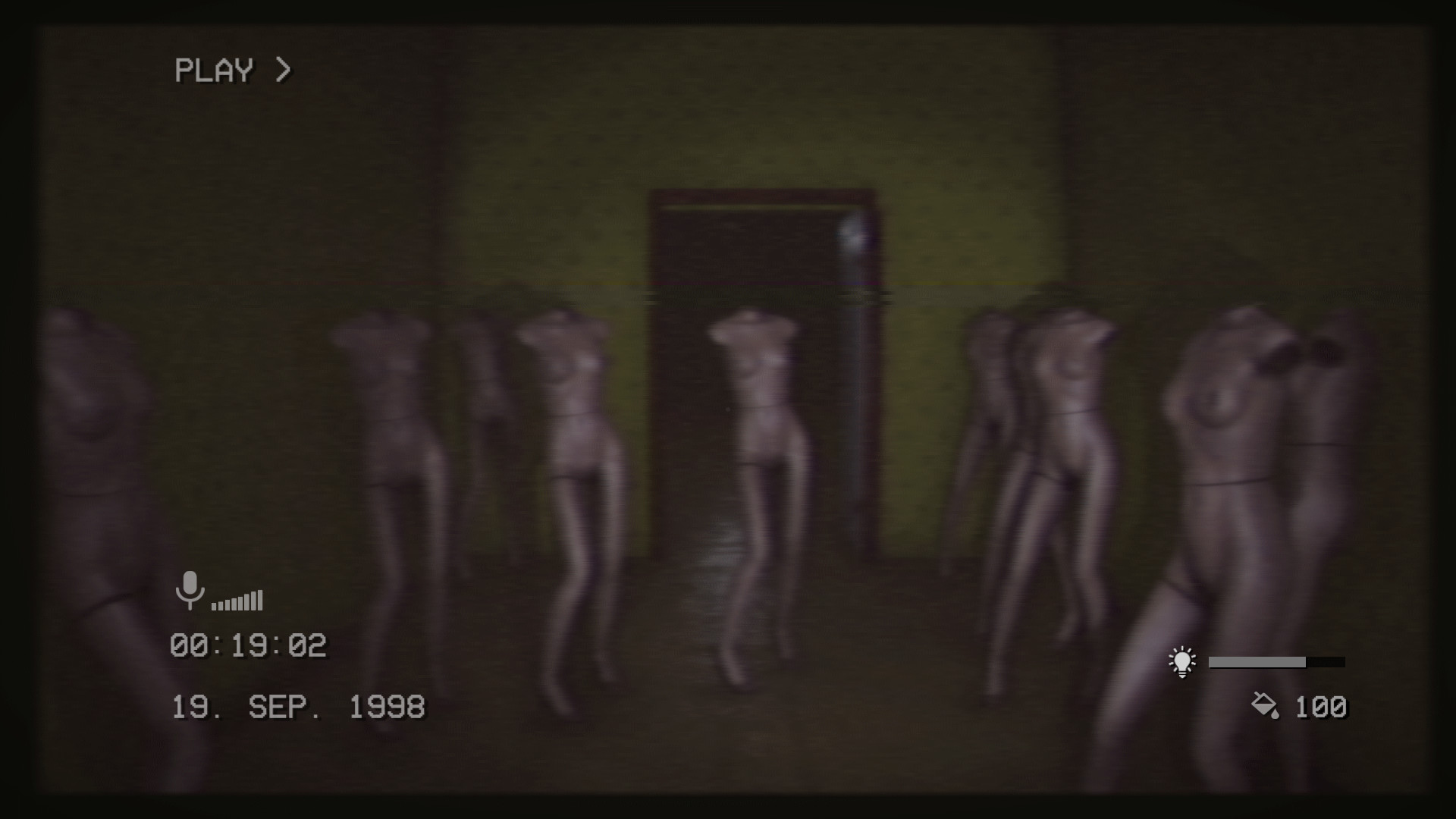Скриншот 23: The Backrooms 1998 - Found Footage Survival Horror Game